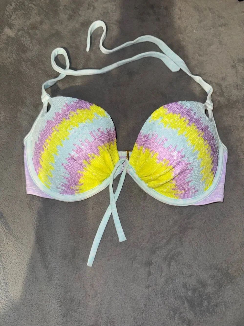 Victoria secret bikini top size 36D